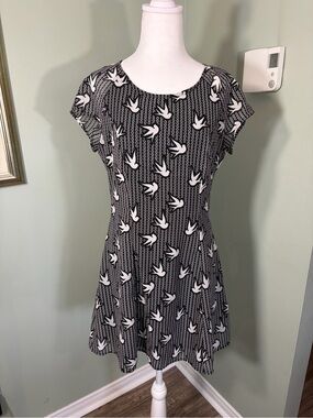 308. H&M Black & White Bird-Print Fit-and-Flare Dress